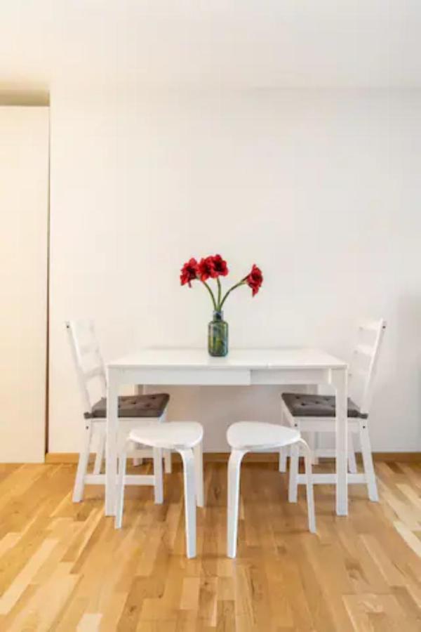 Near Lake Fully Furnished Beautiful Apartment Wien Exteriör bild