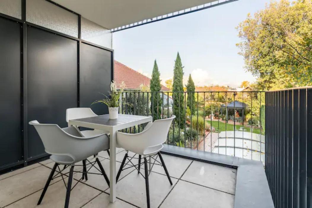 Near Lake Fully Furnished Beautiful Apartment Wien Exteriör bild
