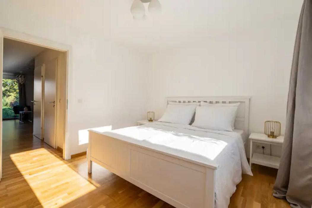 Near Lake Fully Furnished Beautiful Apartment Wien Exteriör bild